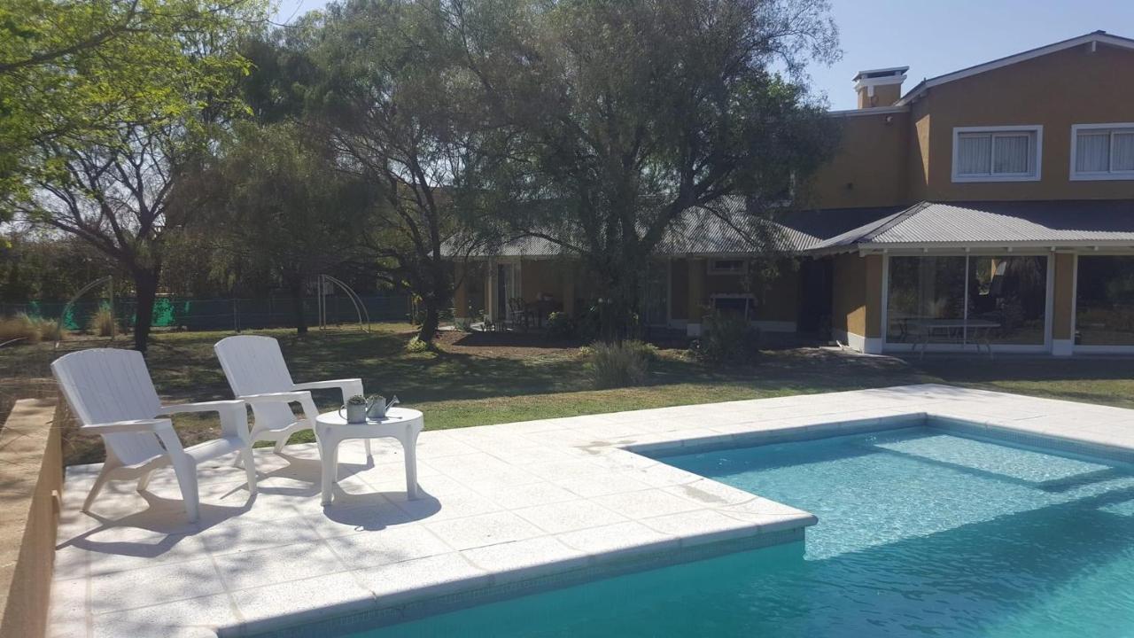 Casa 6 A Malibu 3Km Del Aeropuerto Podes Dejar Tu Auto Villa Allende Exteriér fotografie